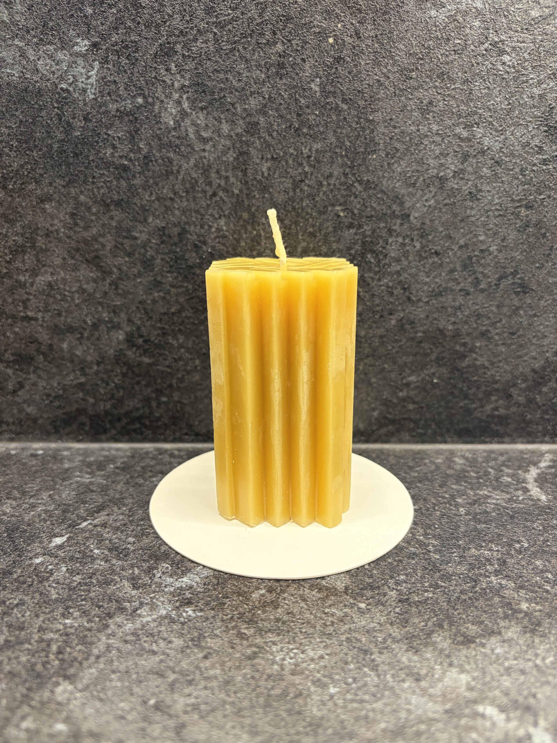 Geomeetriline mesilasvahast küünal "Rütm" - Image 3