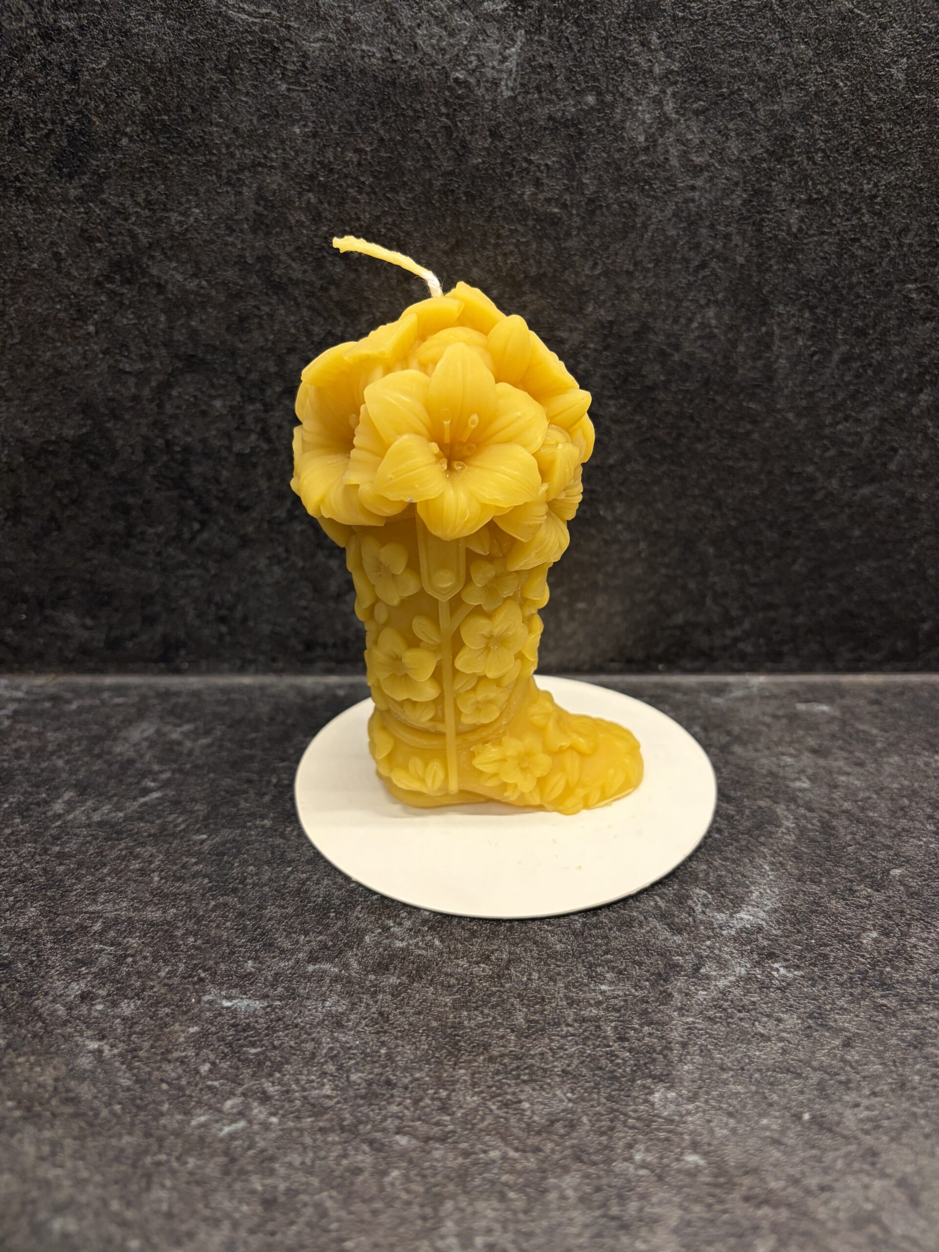 "Õiesaabas" - Mesilasvahast küünal - Image 5